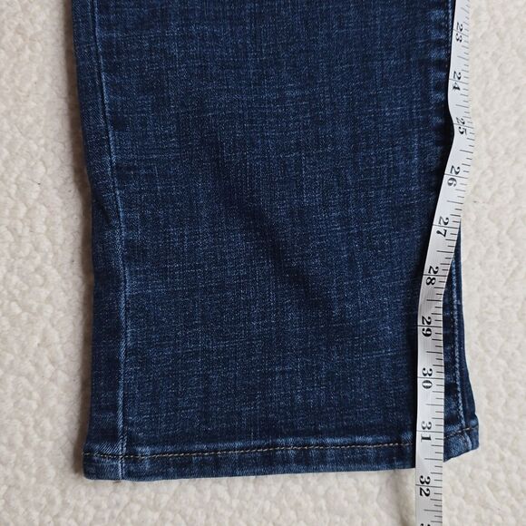 1360 NWT Levi's Classic Straight Fit Women's Jeans Sz 10 Long - Picture 6 of 9